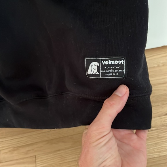 Iconic Velmost Crew Neck (new) - Picture 4 of 5